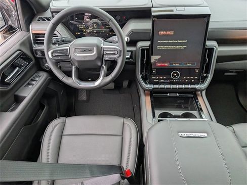 New 2026 GMC Yukon XL Denali image 8