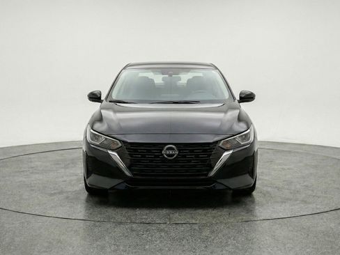Used 2025 Nissan Sentra SV image 1