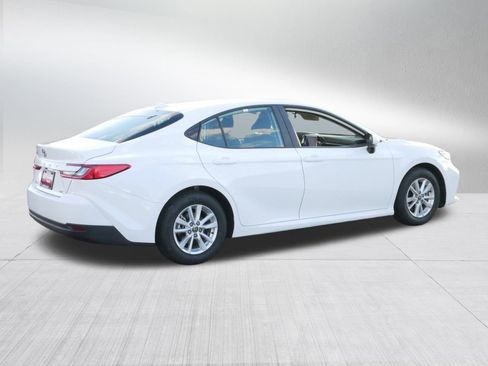 Certified 2025 Toyota Camry LE image 7