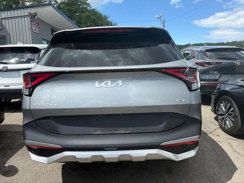 Used 2023 Kia Sportage LX AWD/4WD image 7