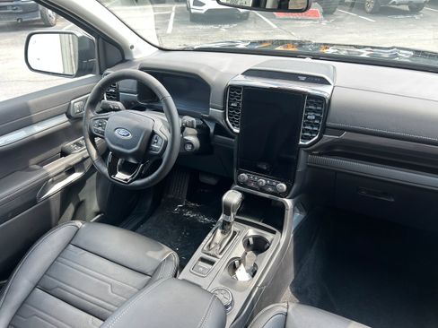 New 2025 Ford Ranger Lariat w/ Trailer Tow Package image 30