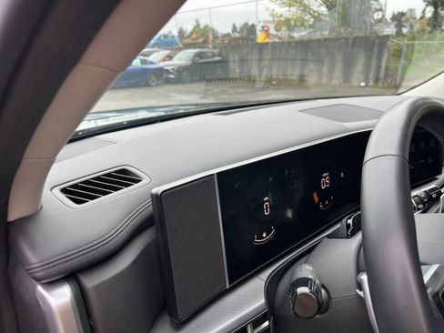 Used 2025 Hyundai Santa Fe SEL image 37