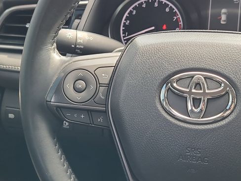 Used 2023 Toyota Camry SE FWD image 12