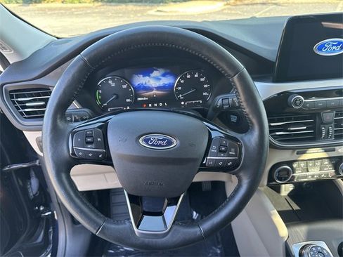 Used 2021 Ford Escape SEL image 21