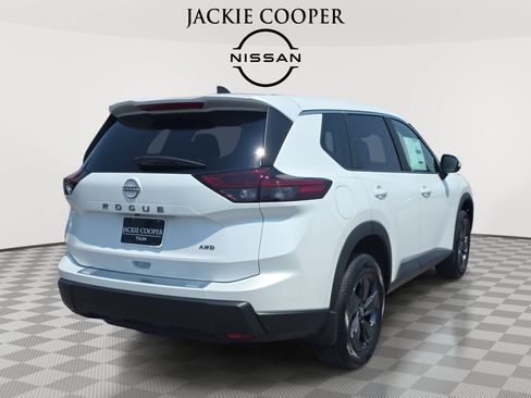 New 2026 Nissan Rogue SV w/ Cold Weather Package AWD/4WD image 5