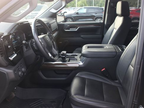 Used 2022 Chevrolet Silverado 1500 RST w/ All Star Edition Plus AWD/4WD image 17