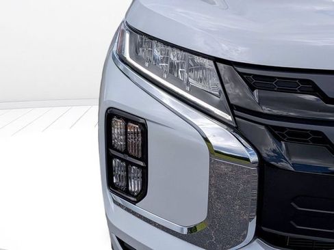 New 2026 Mitsubishi Outlander Sport LE AWD/4WD image 8