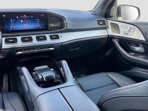 Used 2024 Mercedes-Benz GLE 350 4MATIC image 25