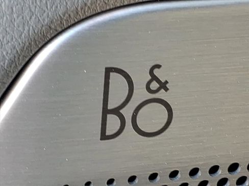 Used 2023 Ford F150 Limited image 26