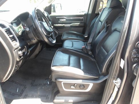 Used 2022 RAM 1500 Laramie image 12
