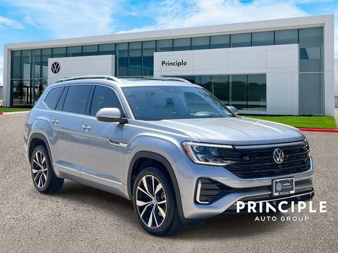 Used 2026 Volkswagen Atlas SEL Premium R-Line AWD/4WD image 3