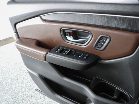 Used 2024 Honda Pilot Elite image 22