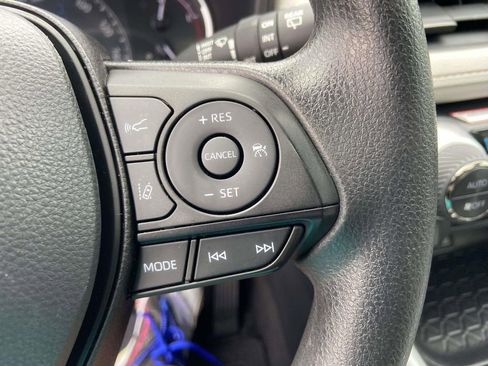 Used 2024 Toyota RAV4 XLE w/ Convenience Package FWD image 34