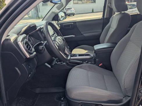 Certified 2023 Toyota Tacoma SR5 AWD/4WD image 13