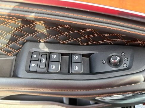 Used 2026 Jeep Grand Cherokee L Summit w/ Advanced Protech Group IV AWD/4WD image 22