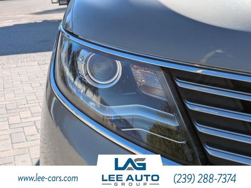 Used 2016 Lincoln MKX Select w/ Select Plus Package image 9