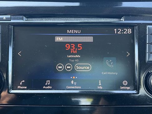 Used 2021 Nissan Rogue Sport S FWD image 14