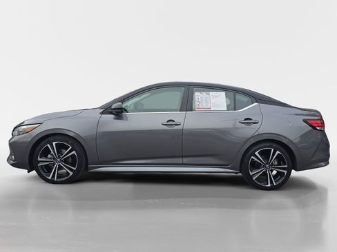 Used 2023 Nissan Sentra SR image 2