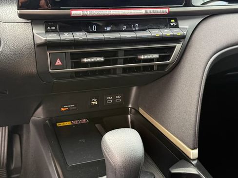 Used 2026 Toyota Camry LE w/ Convenience Package FWD image 20
