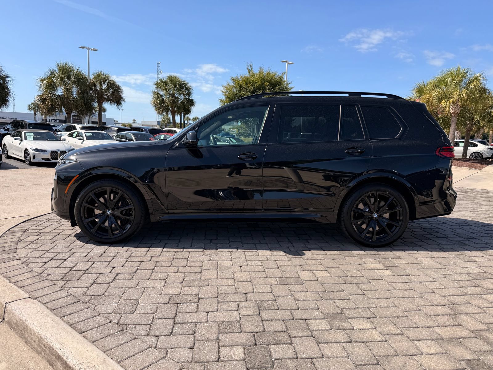 Used 2025 BMW X7 M60i AWD/4WD image 12