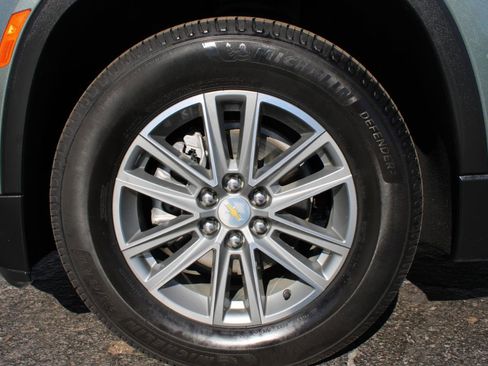 Used 2022 Chevrolet Traverse LT image 51