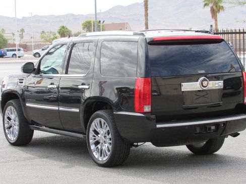 Used 2009 Cadillac Escalade 2WD image 5
