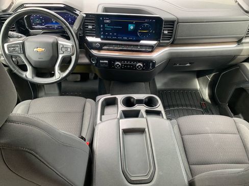 Used 2025 Chevrolet Silverado 1500 LT RWD image 15