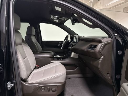 Used 2024 Chevrolet Suburban LT AWD/4WD image 22
