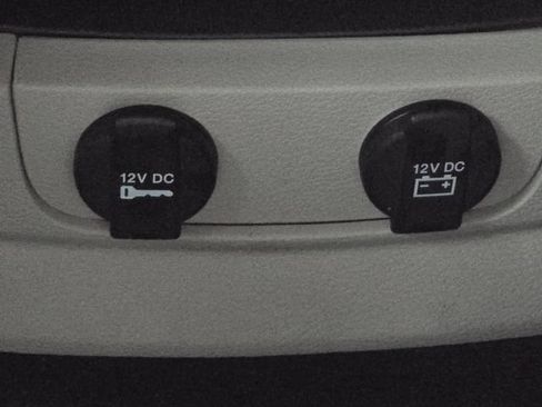 Used 2012 Chrysler Town & Country Touring-L w/ Entertainment Group #2 FWD image 15