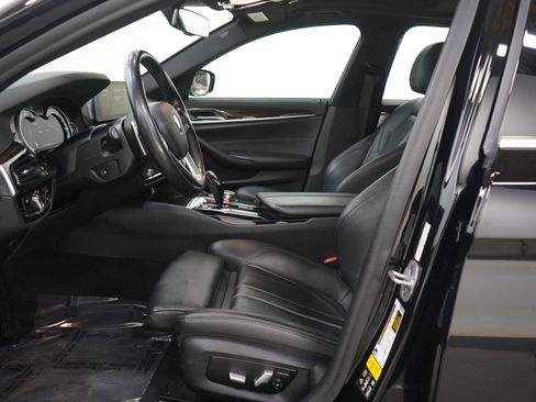 Used 2018 BMW 530i xDrive 530i xDrive image 23