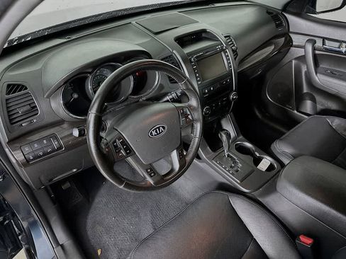 Used 2011 Kia Sorento EX w/ Premium Pkg AWD/4WD image 2