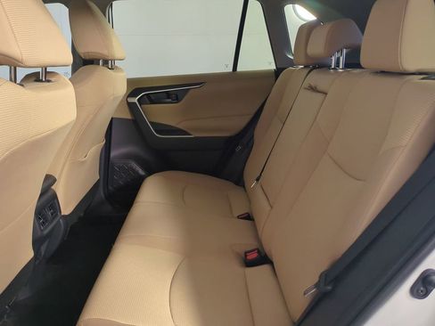 Used 2025 Toyota RAV4 LE image 15