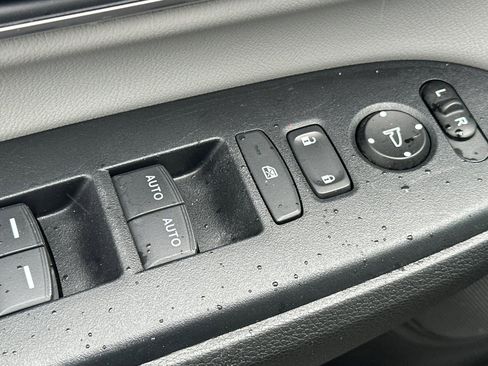 Used 2020 Honda CR-V EX-L image 13