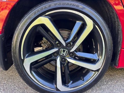 Used 2018 Honda Accord Sport image 31