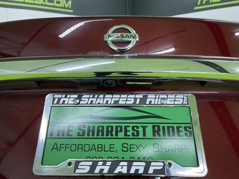 Used 2017 Nissan Maxima Platinum image 20