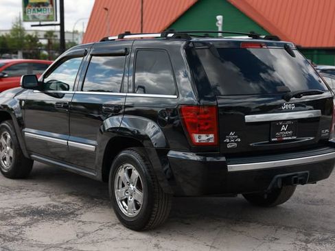 Used 2006 Jeep Grand Cherokee Overland w/ Skid Plate Group AWD/4WD image 8