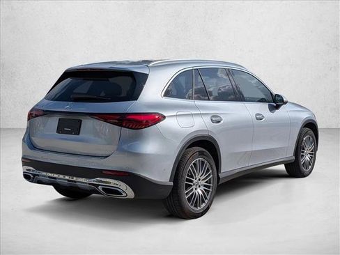 Certified 2026 Mercedes-Benz GLC 300 image 5