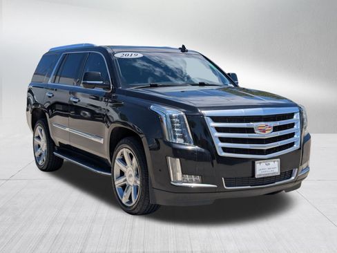 Used 2019 Cadillac Escalade Luxury AWD/4WD image 8
