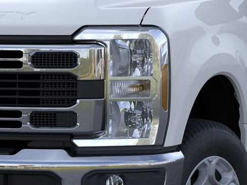 New 2026 Ford F250 XLT AWD/4WD image 18