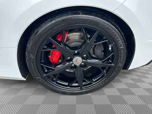 Used 2023 Chevrolet Corvette Stingray Premium Conv w/ Z51 Performance Package RWD image 37