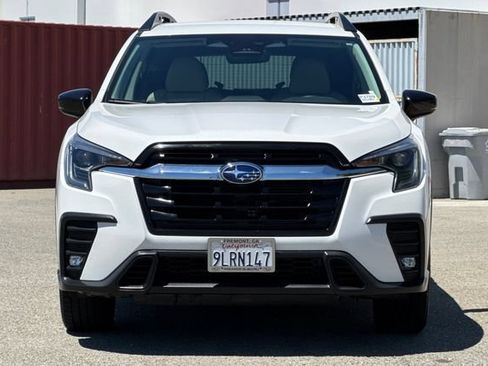 Used 2024 Subaru Ascent Limited AWD/4WD image 9