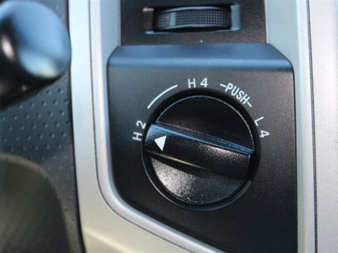 Used 2010 Toyota Tacoma 4x4 Double Cab image 33
