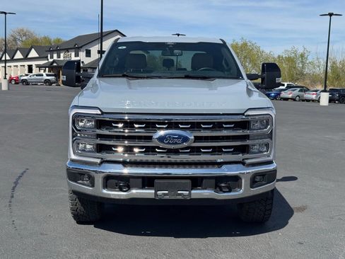 Used 2025 Ford F350 Lariat AWD/4WD image 2