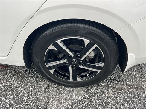 Certified 2024 Nissan Sentra SV image 31