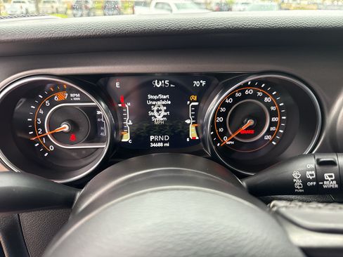 Used 2022 Jeep Wrangler Sport AWD/4WD image 17