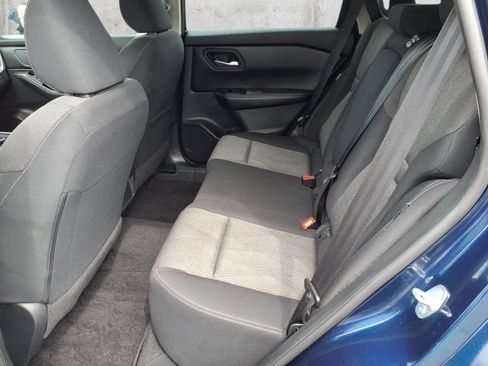 Used 2025 Nissan Rogue SV AWD/4WD image 7