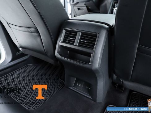 Used 2022 Volkswagen Atlas Cross Sport SE w/ Black Wheel Package AWD/4WD image 76