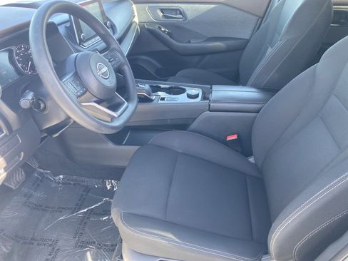 Used 2023 Nissan Rogue S image 15