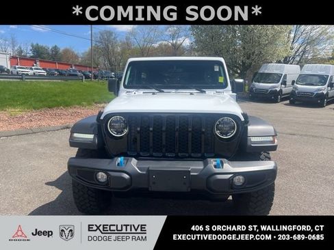 Used 2023 Jeep Wrangler Unlimited w/ Cold Weather Group AWD/4WD image 5