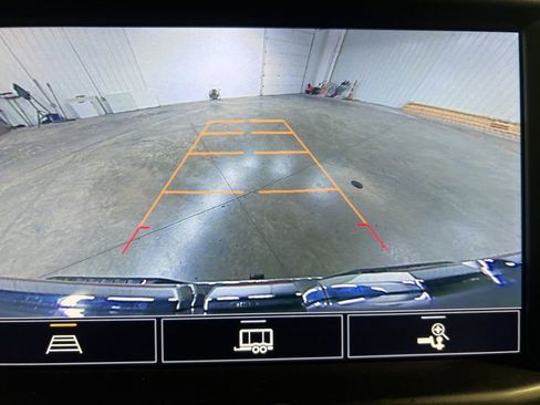 Used 2021 GMC Sierra 1500 SLT w/ SLT Premium Package image 17